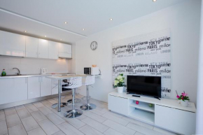 Beautiful apartment Playa Honda in the heart of Las Americas